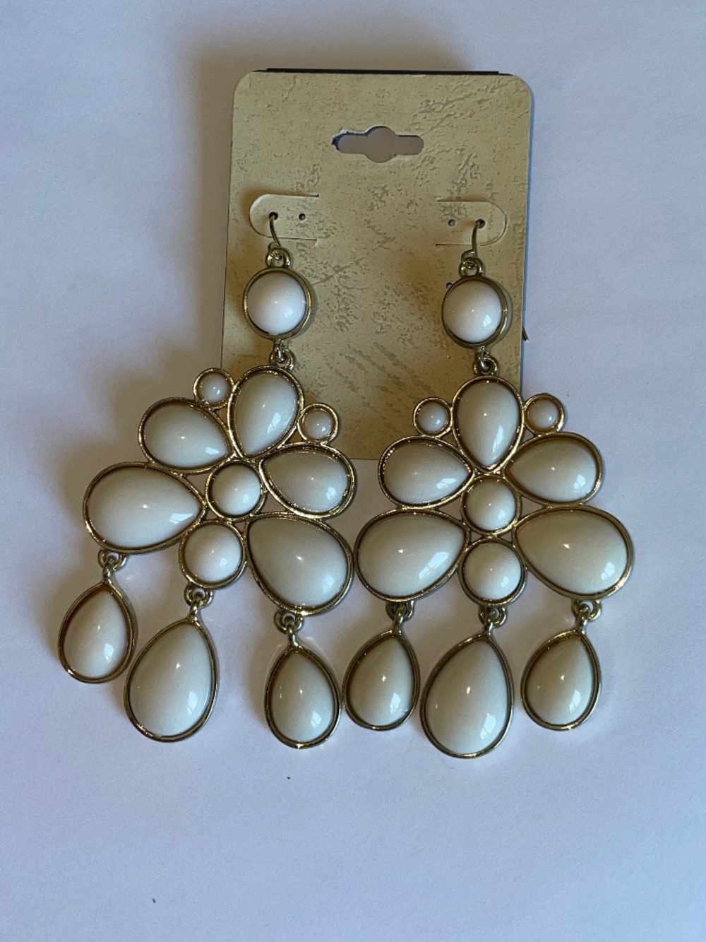 NEW ON CARD 3” Gold-tone and White Chandelier Dangle Earrings (Pierced)